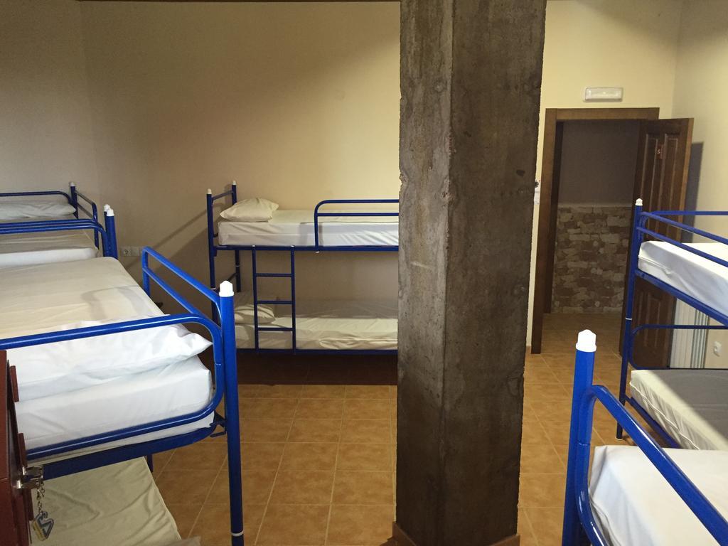 לאון Albergue Santo Tomas De Canterbury מראה חיצוני תמונה