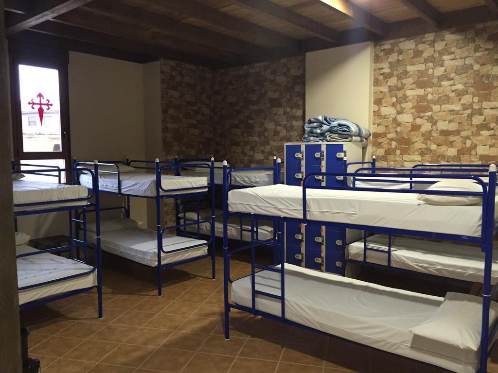 לאון Albergue Santo Tomas De Canterbury מראה חיצוני תמונה