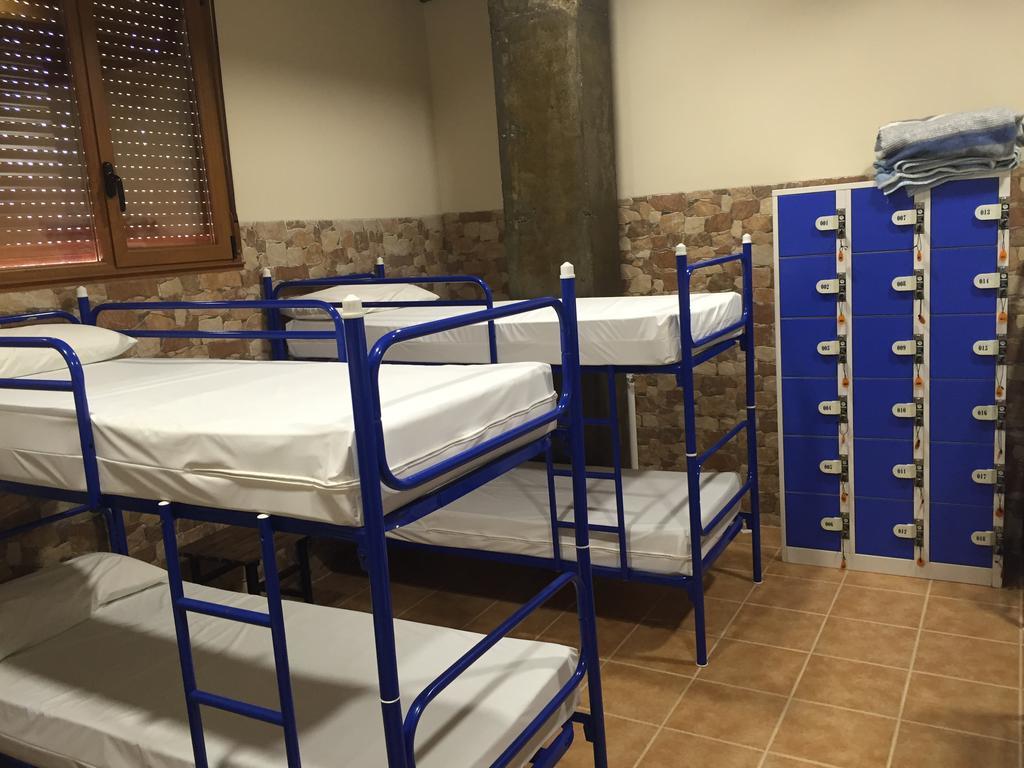 לאון Albergue Santo Tomas De Canterbury מראה חיצוני תמונה