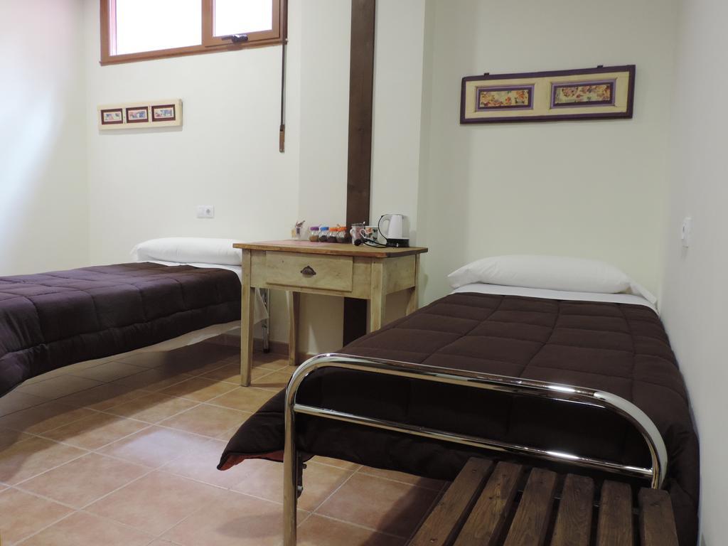 לאון Albergue Santo Tomas De Canterbury מראה חיצוני תמונה