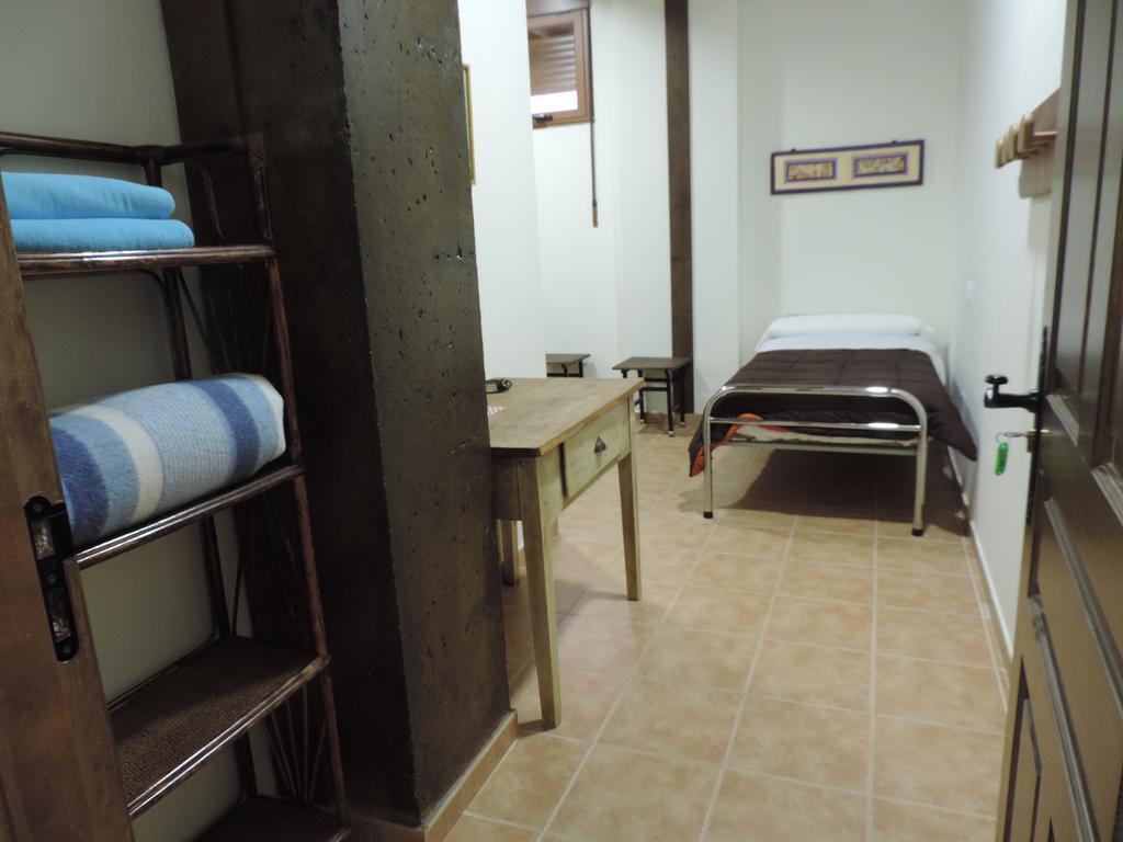 לאון Albergue Santo Tomas De Canterbury מראה חיצוני תמונה